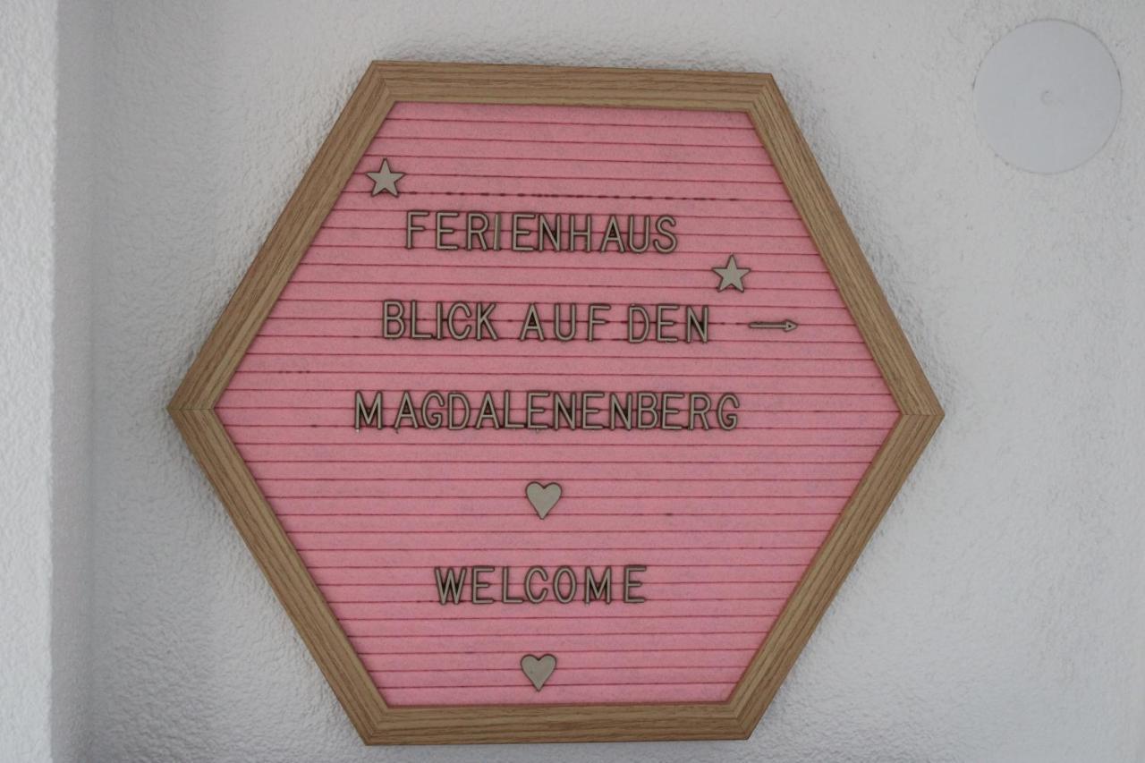 Blick Auf Den Magdalenenberg Leilighet Villingen-Schwenningen Eksteriør bilde